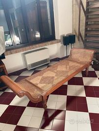 Letto coloniale in legno e rattan