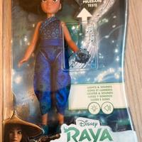 Hasbro Disney Princess Raya con luci e suoni