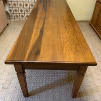 Tavolo in legno massello