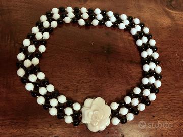 Collana vetro bianco nero