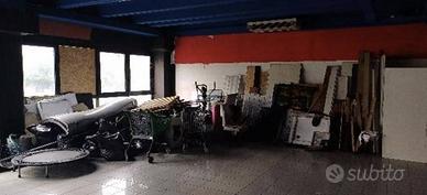 Magazzino a Reggio nell'Emilia