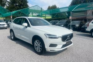 Volvo XC 60 B4 (d) AWD Geartronic Momentum motore 