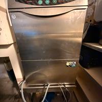 Lavastoviglie 500 piatti cesto 50x50