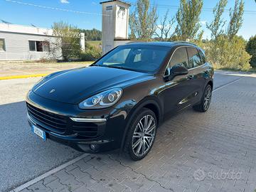 Porsche cayenne 3.0 V6 2016