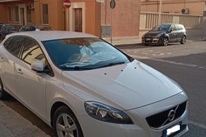 Volvo V40 D2 - 2.0 Momentum 2017