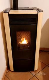 Stufa a pellet usata FUNZIONANTE