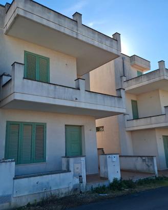 Villetta duplex vista mare a 5 km da Torre San Gio