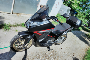 Honda Integra 750 Sport