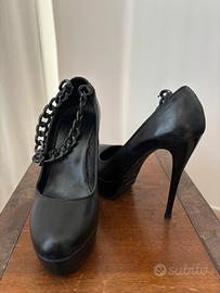 Tacchi in vera pelle neri