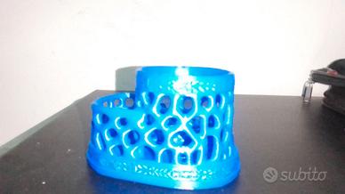 Organizer da scrivania realizzato con stampa 3D.