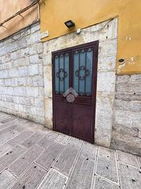 MONOLOCALE A BARLETTA