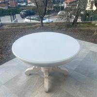 Tavolo rotondo in legno massiccio