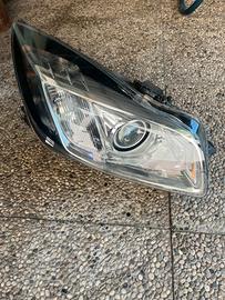 Fanali anteriori opel insignia