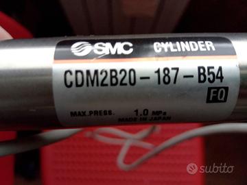 Pistoni pneumatici SMC