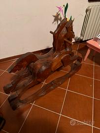 Cavallo a dondolo legno