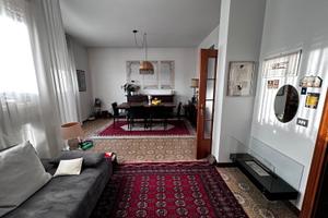 NULLO BALDINI: Luminoso e spazioso appartamento