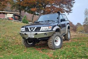 Nissan patrol gr y61 2.8