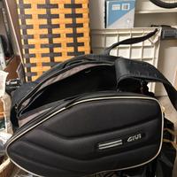 Borse semirigide da moto GIVI, con porta borraccia