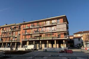 TRILOCALE IN PIAZZA A SANTENA!!