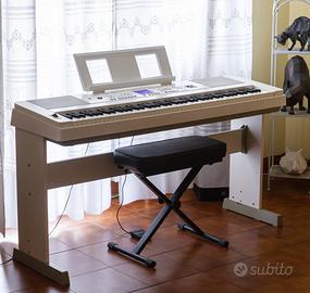 Pianoforte digitale Yamaha DGX-650