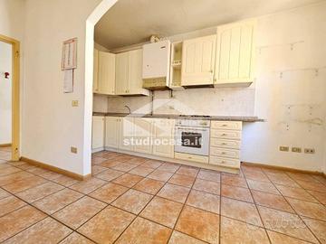 BORGO SACCO: TRILOCALE ULTIMO PIANO!