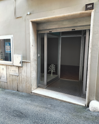 Locale artigianale/commerciale