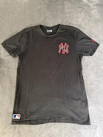 Maglietta new ira X MLB taglia M nera e rossa.