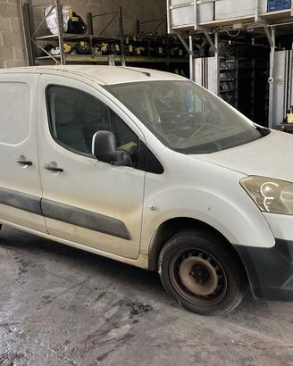 RICAMBI Peugeot Partner 1.6 66.2kW 90Cv 9HX 2009