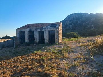 Terreno agricolo Saraghino  con fabbricato