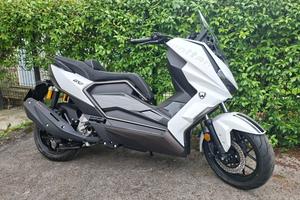 WOTTAN SCOOTER GT2 300cc MOT. PIAGGIO LC