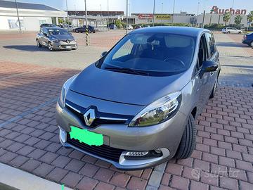 RENAULT SCENIC XMOD con soli 38.000 Km REALI!!