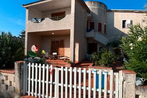 Villa indipendente piano terra, 4 locali, giardino
