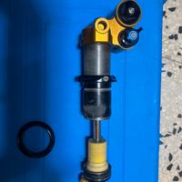 Ohlins trunnion