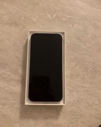 iPhone 16 e 256 Gb