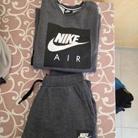 Tuta Nike originale taglia M (scamb)