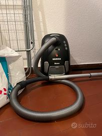 Aspirapolvere a traino Hoover Brave
