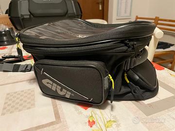 BORSA SERBATOIO GIVI TANKLOCKSYSTEM MODELLO EA118