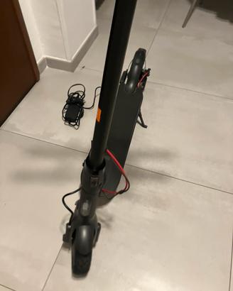 Monopattino elettrico xaomi