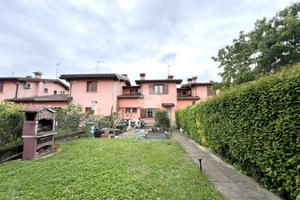 VILLA A SCHIERA A ASOLA