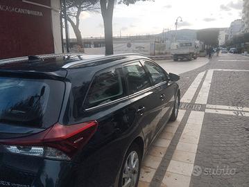 Toyota Auris SW 1800 Ibrida del 2017