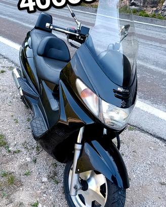 Suzuki Burgman 400cc  RESTAURO TOTALE 