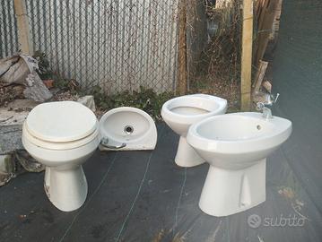 sanitari bagno WC bidet lavandino