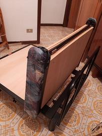 2 Divani letto (divani+materassino+copridivano)