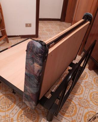 2 Divani letto (divani+materassino+copridivano)