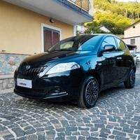 Lancia Ypsilon 1.0 FireFly 5 porte S&S Hybrid !!!