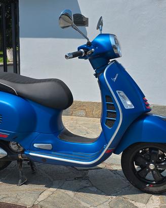 Vespa GTS 300 Super Sport solo 637km unico prop
