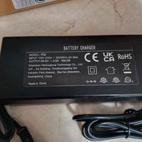 Caricabatterie 54.6V 2A per bici elettrica (Nuovo)