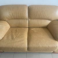 Divano in pelle color senape- Made in Italy