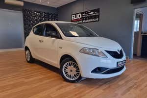 Lancia Ypsilon 1.2 69 CV 5 porte Gold