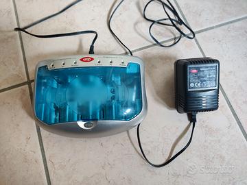 Caricabatterie per pile ricaricabili universale